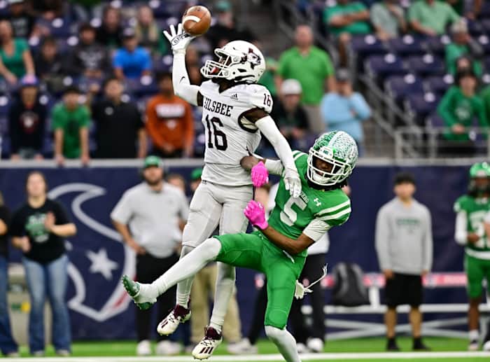 Silsbee vs Cuero December 2, 2022 Photo-Tom Dendy73